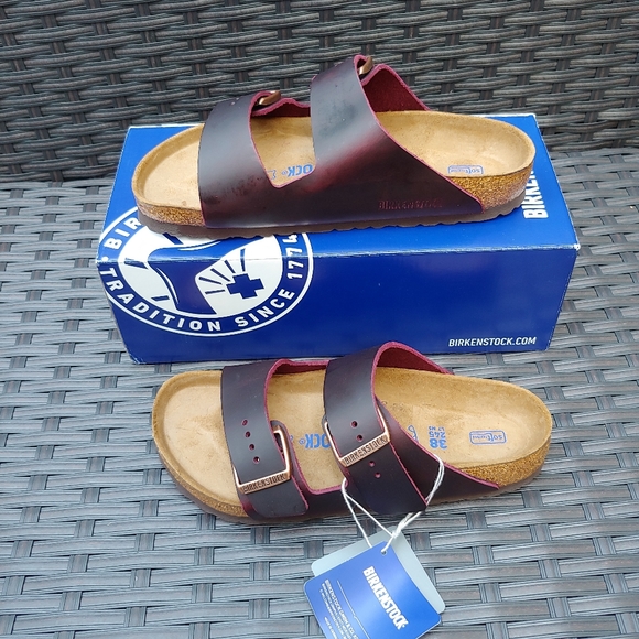 Birkenstock Shoes - Birkenstock Arizona 38 Burgundy Red Leather Sandal